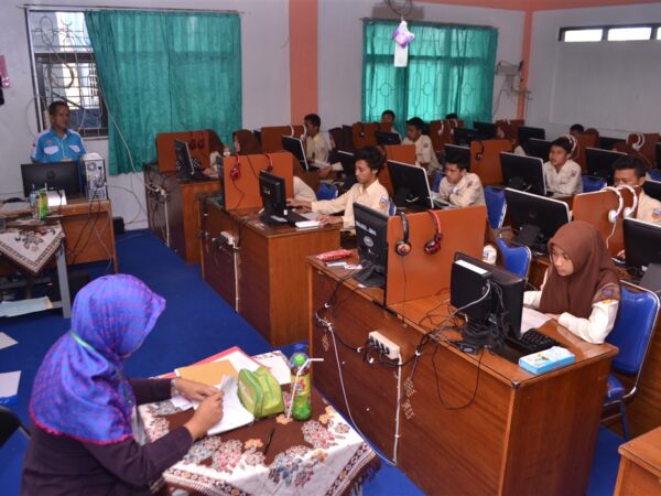 Pelaksanaan UNBK Pertama Kali Ditahun 2016