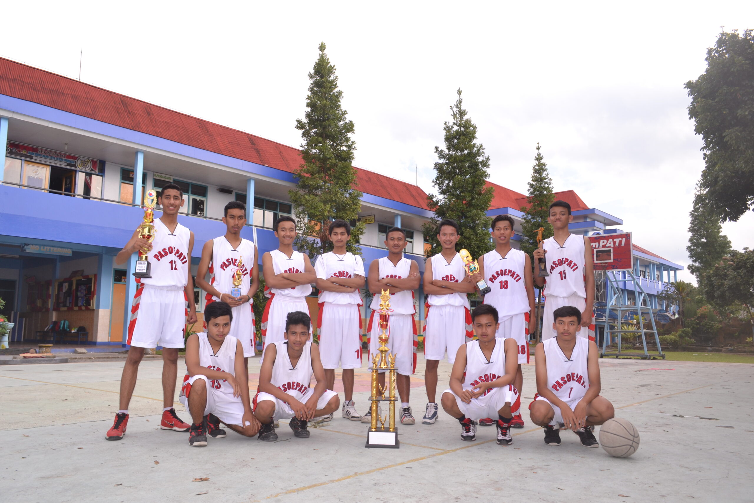 Ekskul bola basket SMADIWA