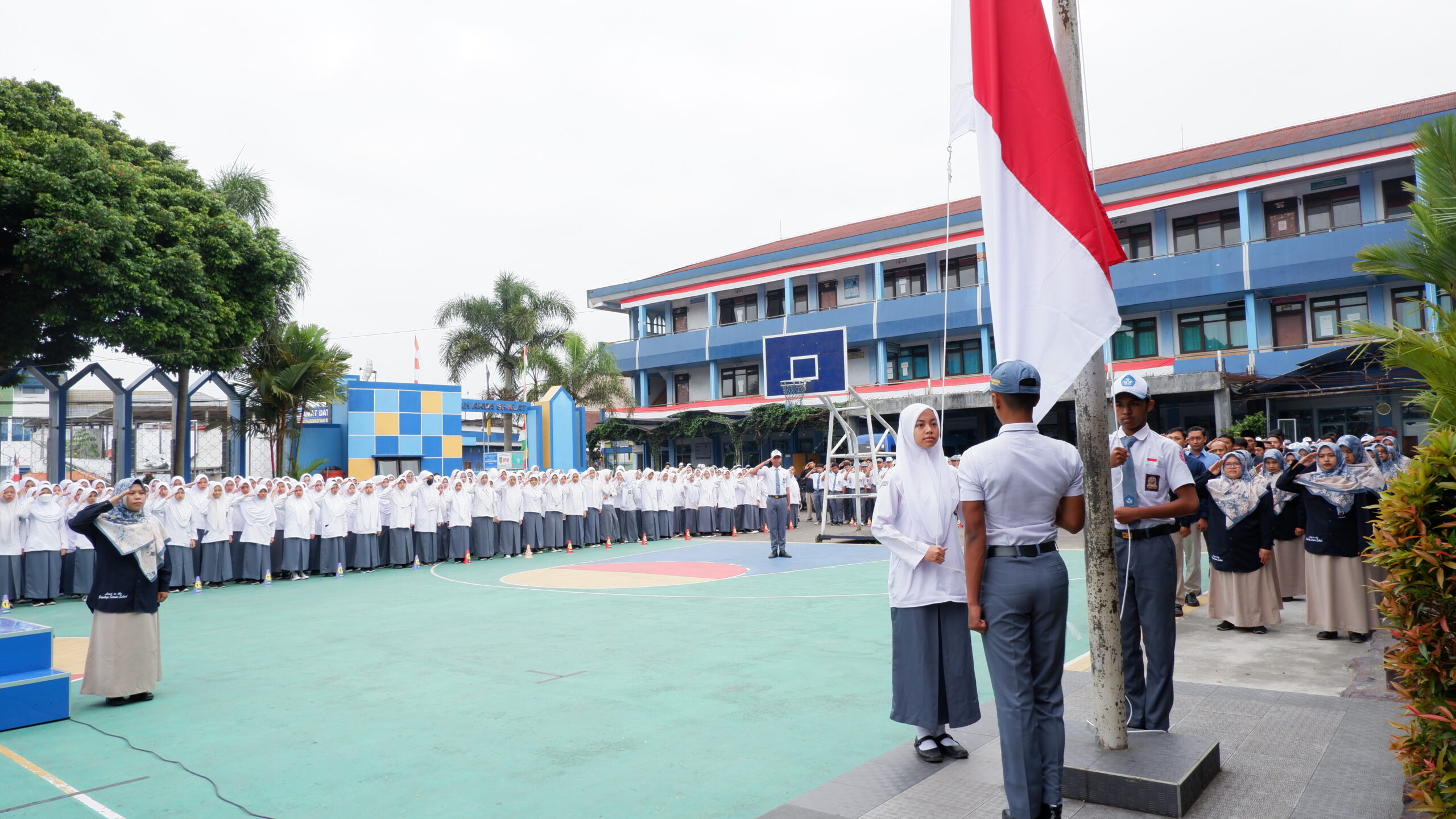 Upacara Bendera SMADIWA